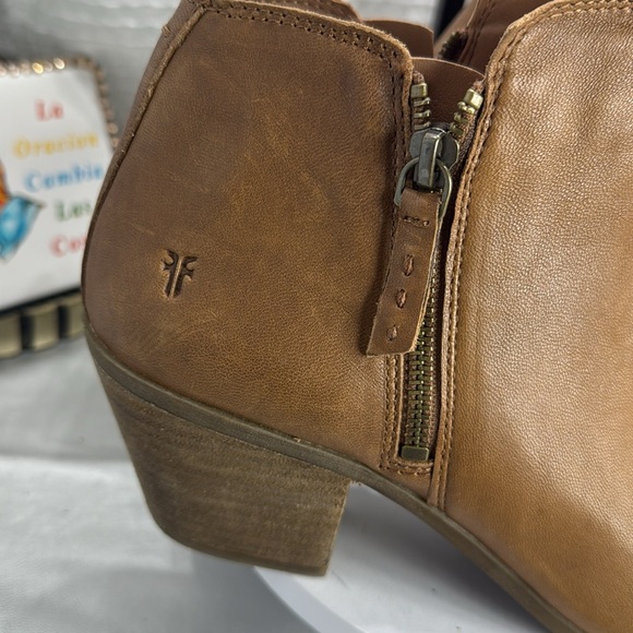 (P5) Frye Judith Cognac
Brown Leather Ankle Boot
3475044 Zip Closure Size 10M,W - Picture 3 of 14